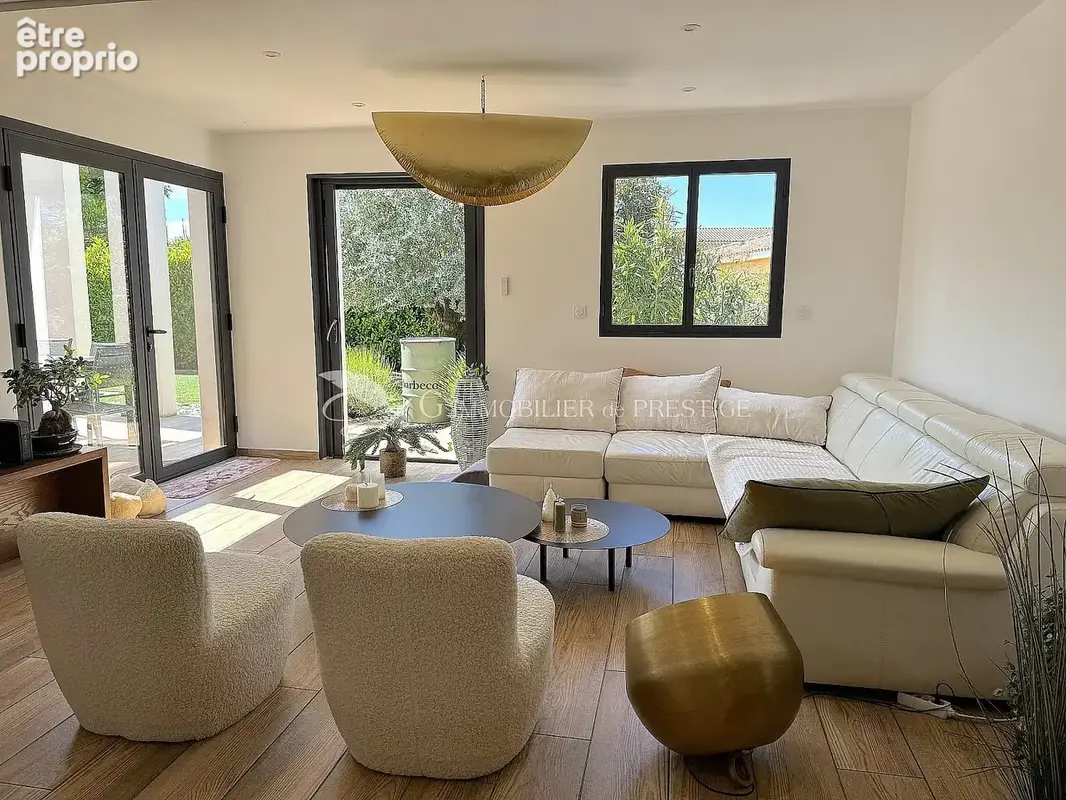 Villa moderne avec piscine autonome en électricité - photo 3