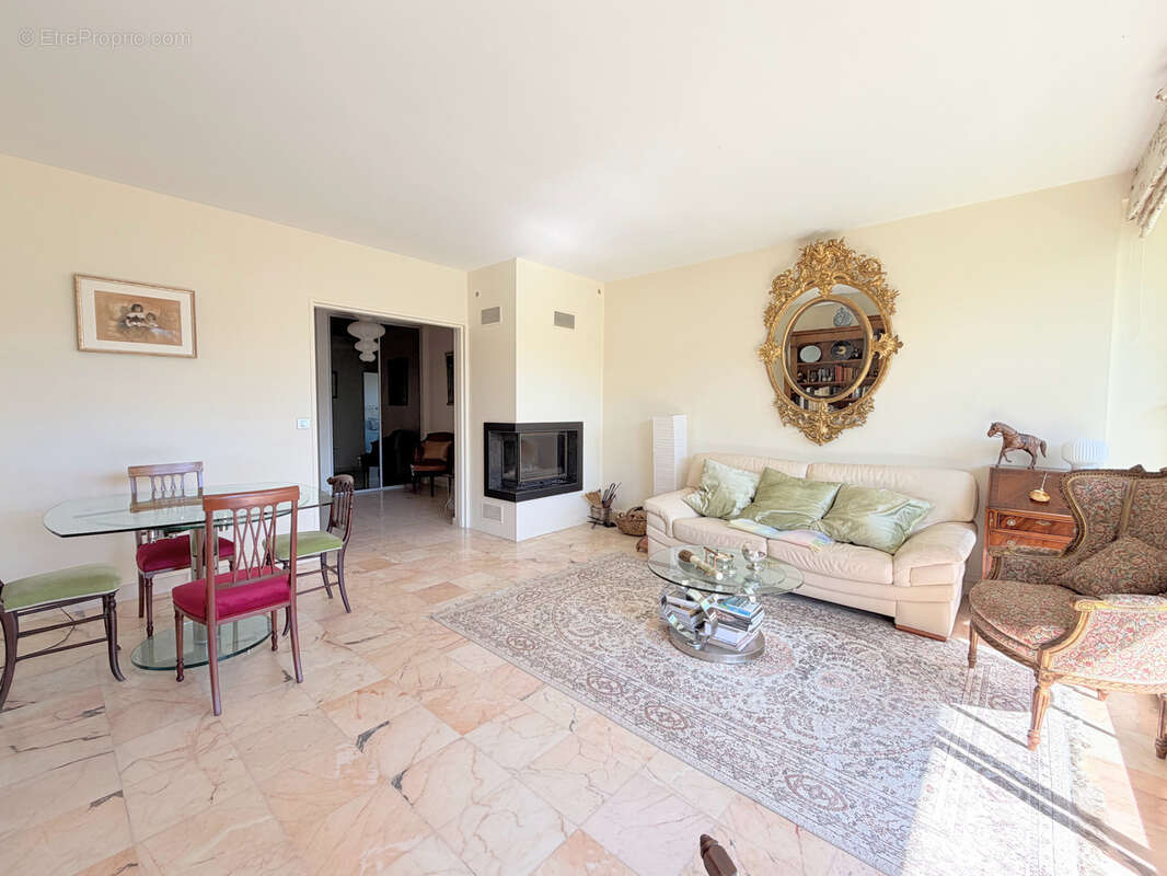 Appartement à RUEIL-MALMAISON