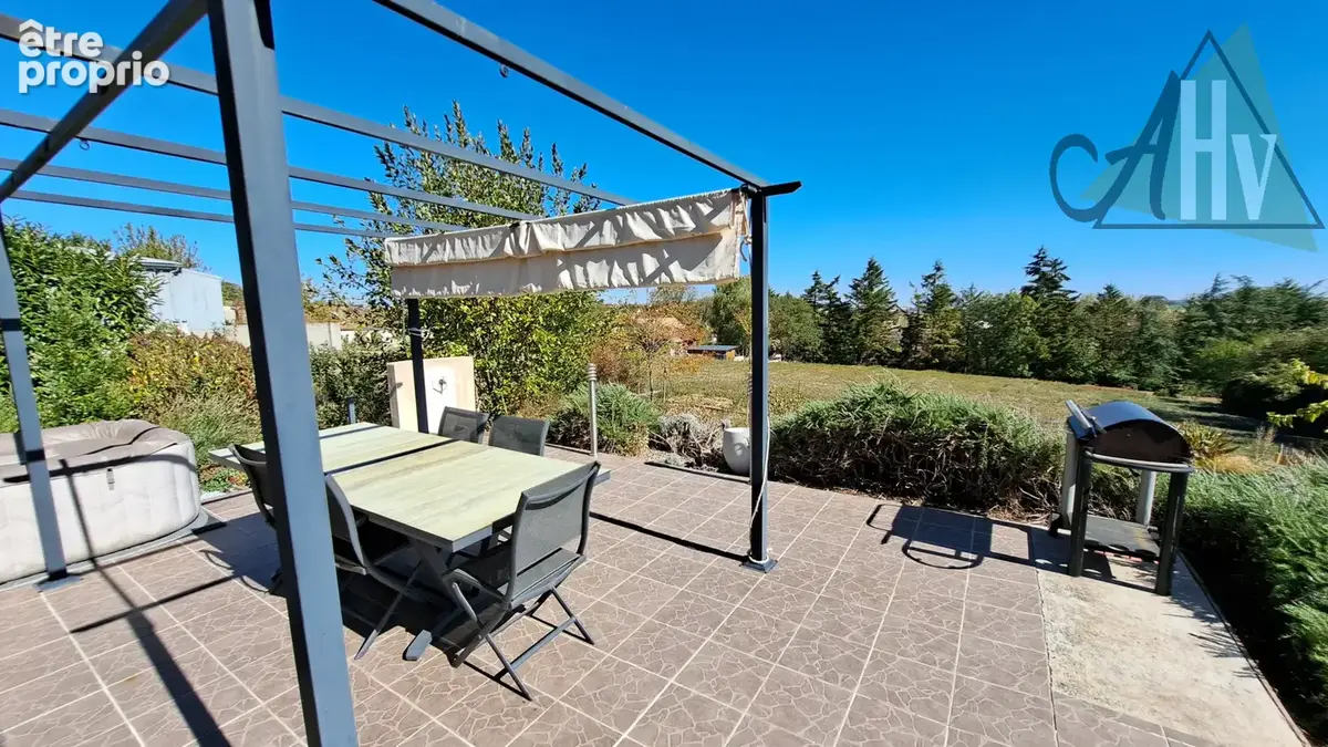 SERGINES (89) - Pavillon récent de 98 m2 avec 3 chambres + bureau, sur sous-sol total avec beau jardin. - photo 15