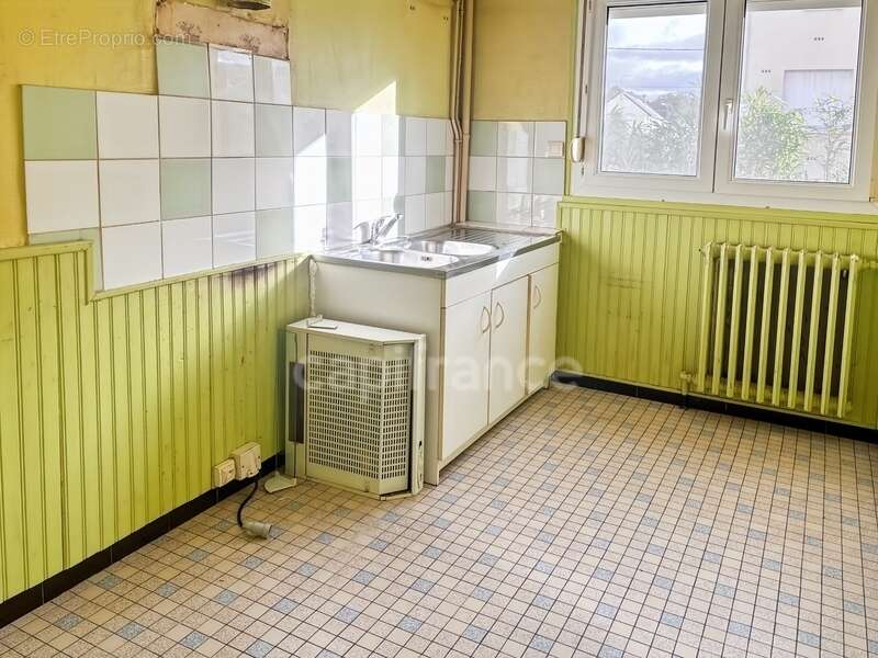 Maison à BONNETABLE