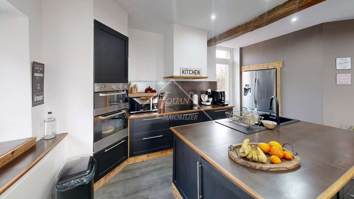 Maison à DOMPIERRE-SUR-BESBRE