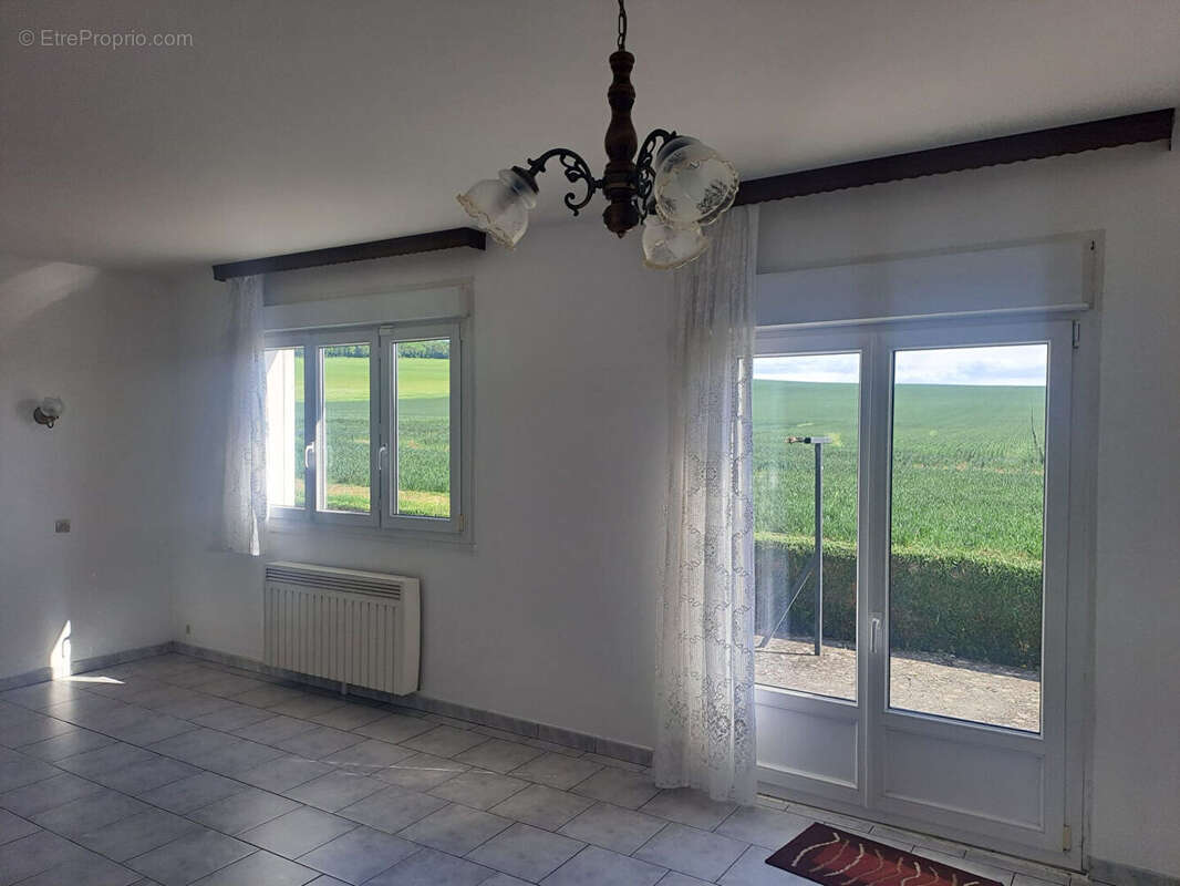 Maison à SIVRY-SUR-MEUSE