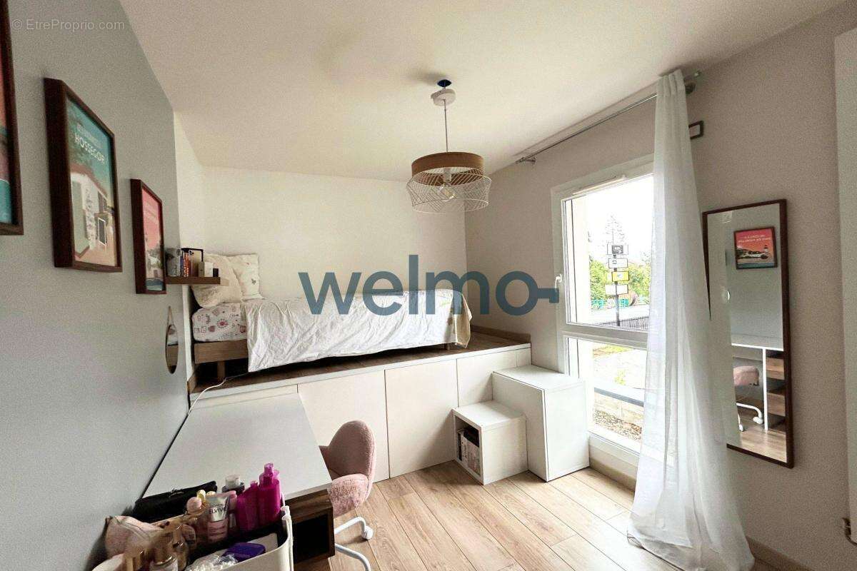 Maison à CHARBONNIERES-LES-BAINS