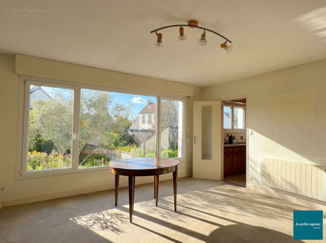 Maison 95 m² à Saint-Vaast-La-Hougue  - photo 6