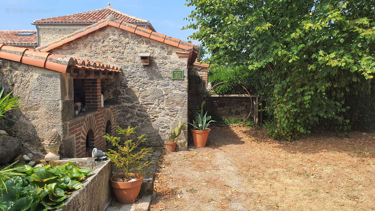 Maison de caractère - 4 chambres - photo 11