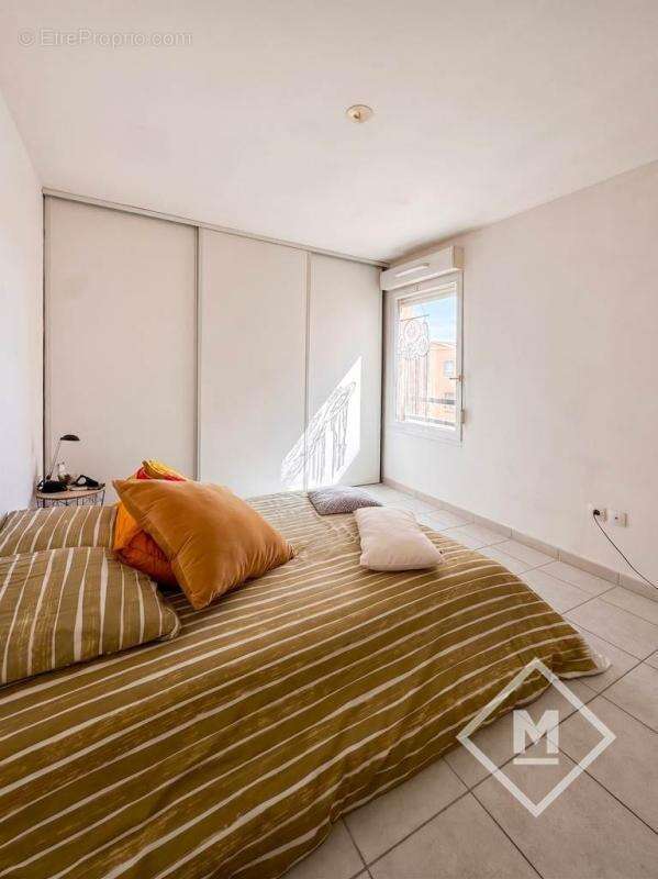 Appartement à MARSEILLE-8E