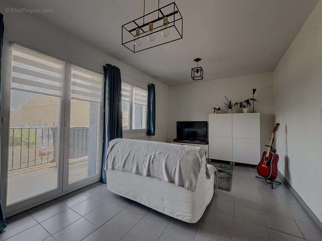 Appartement à GENLIS