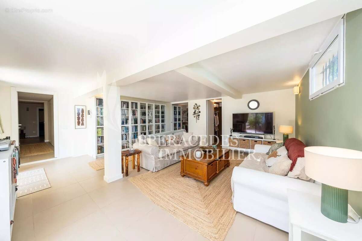 Maison à SPERACEDES