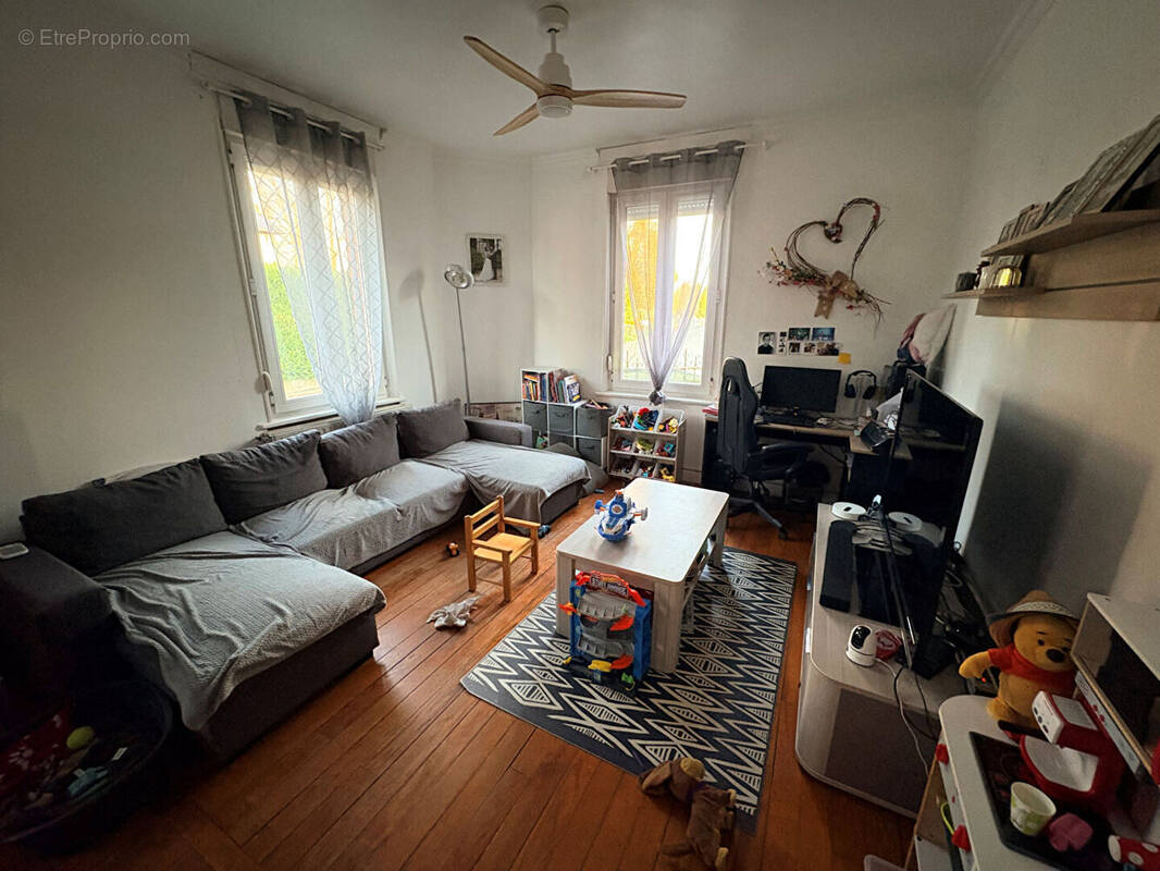 Maison à MOY-DE-L'AISNE