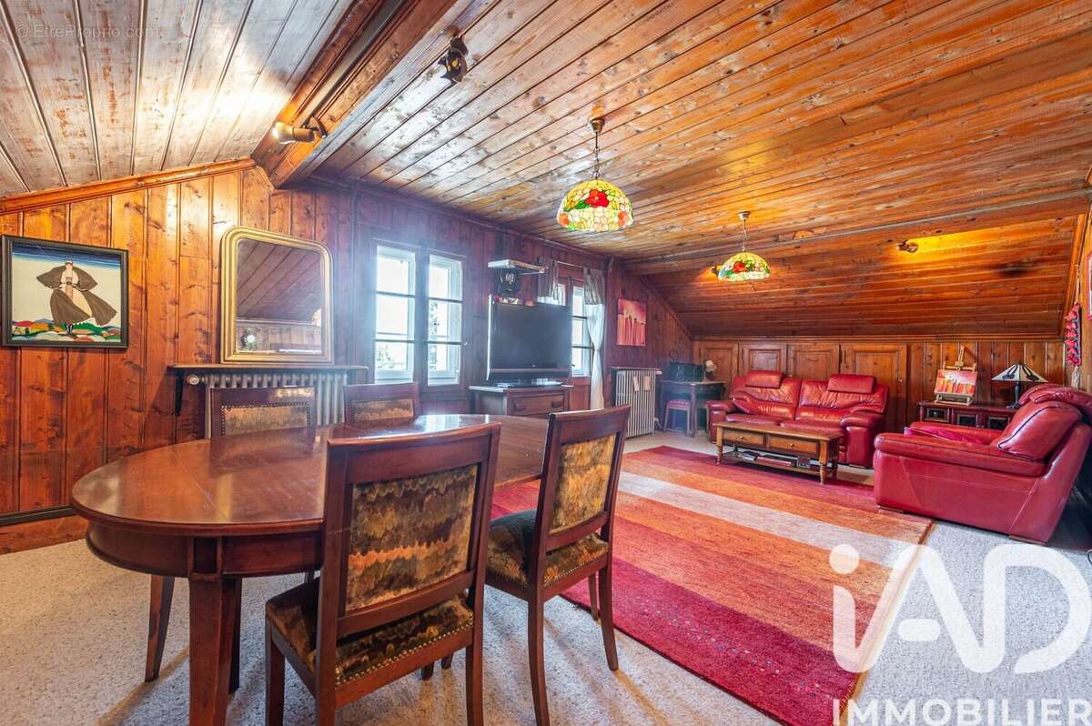 Photo 2 - Appartement à PUGNY-CHATENOD