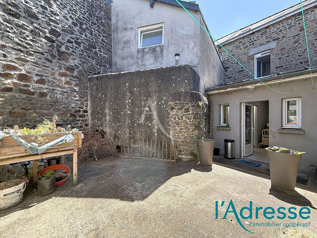 Maison de ville à vendre Ernée centre-ville 76 m², terrasse - photo 12