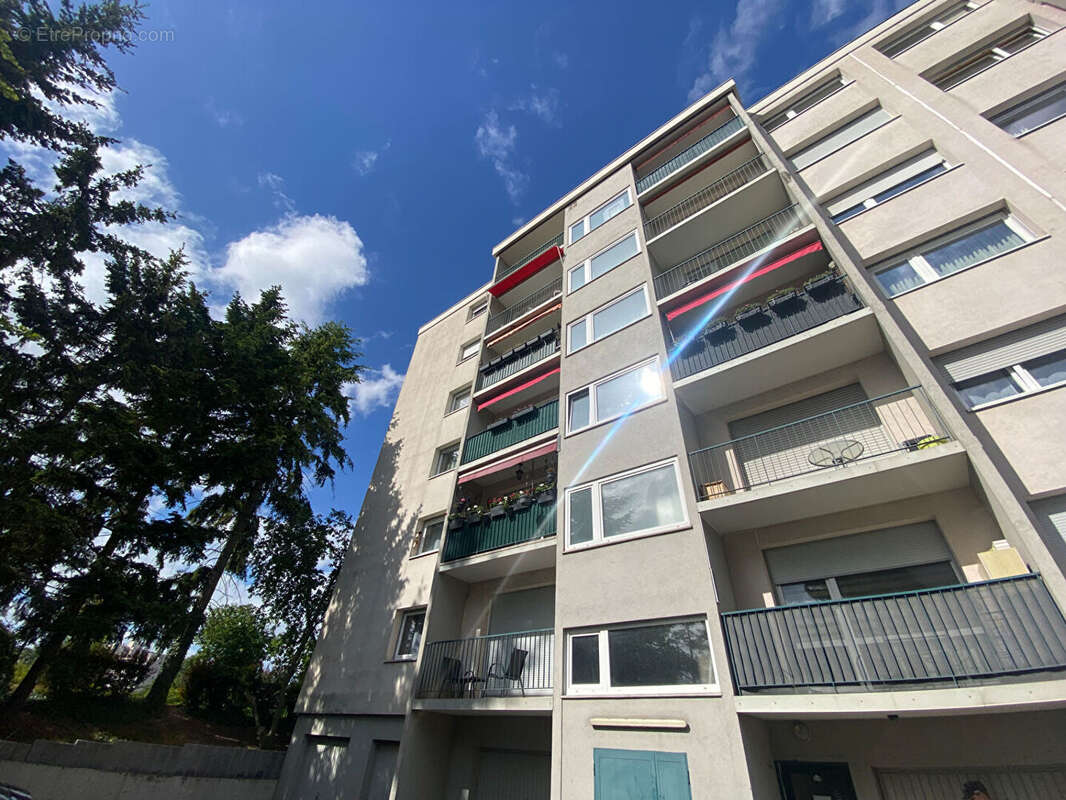 Charmant appartement 2 pièces à vendre à Mulhouse, dernier étage avec balcon , garage et cave - photo 9