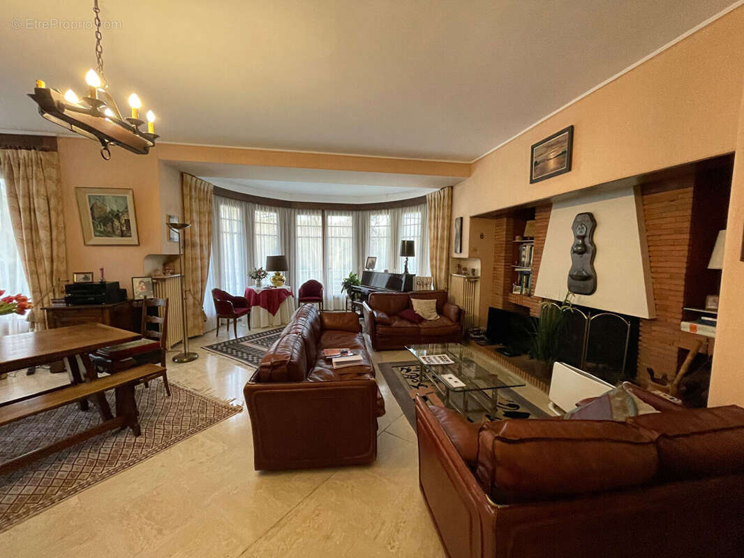 Maison bourgeoise  8 pièce(s) 173 m2 - photo 7
