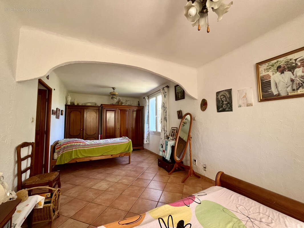 Maison à SIX-FOURS-LES-PLAGES