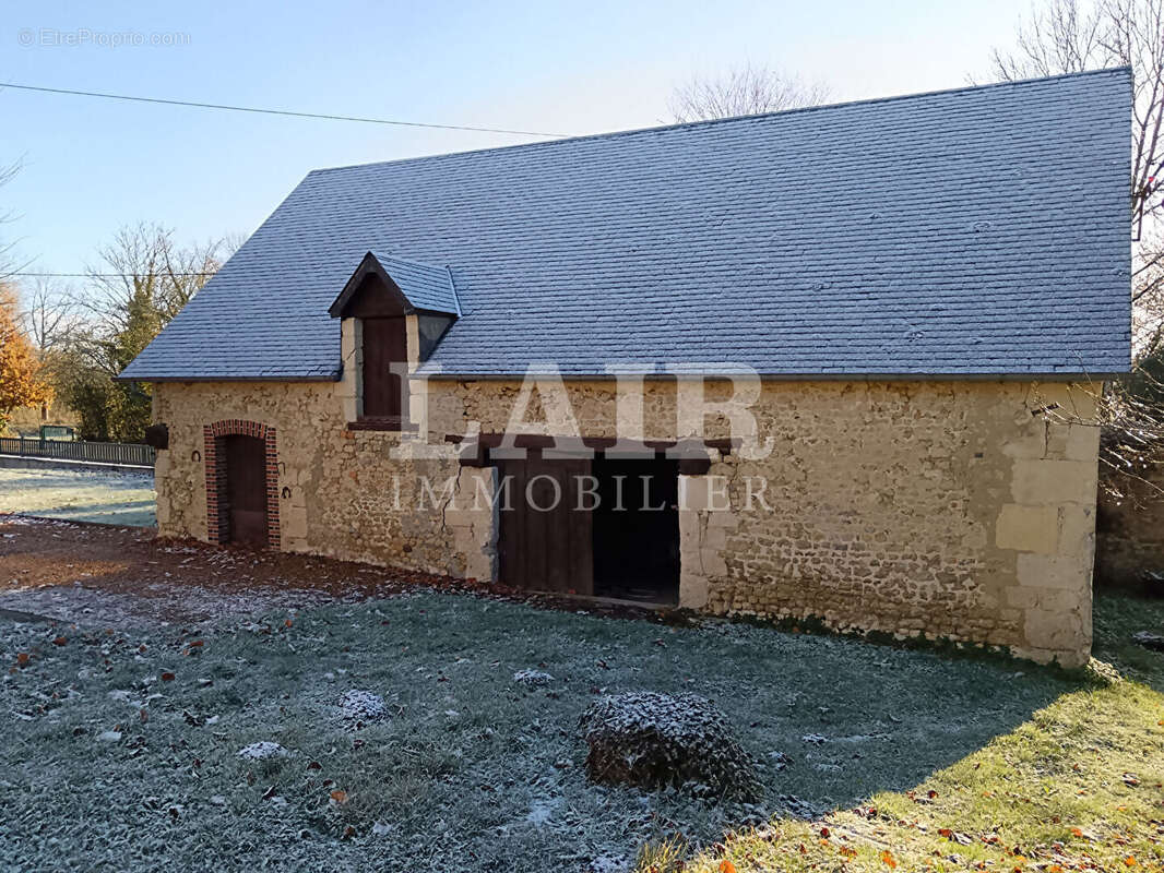 Maison à LE MELE-SUR-SARTHE
