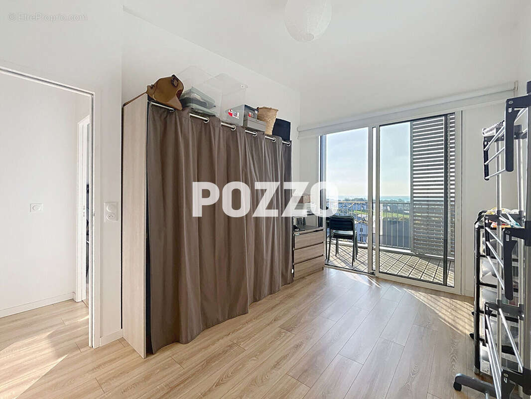 Appartement à SAINT-PAIR-SUR-MER