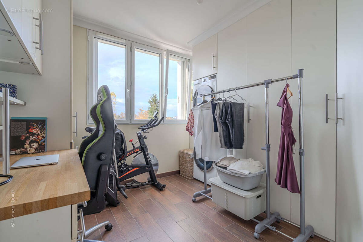 Appartement à LE PLESSIS-TREVISE