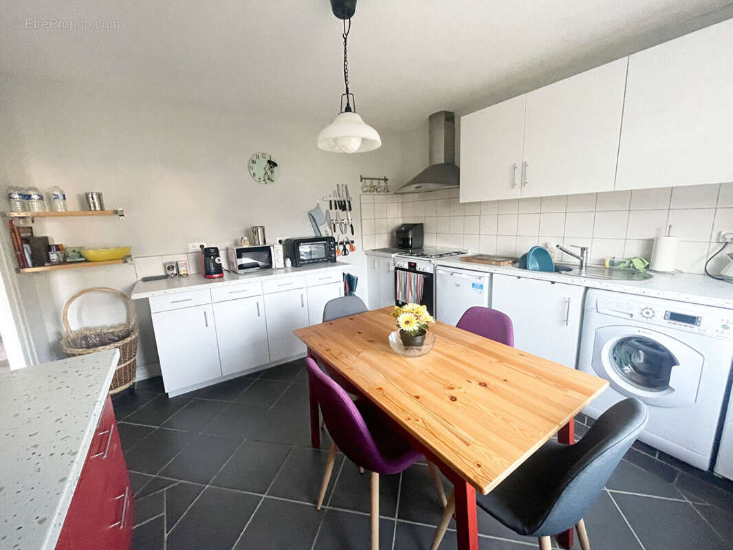 FINISTÈRE: Huelgoat. Charmante maison de campagne de 3 chambres et gîte indépendant. - photo 3