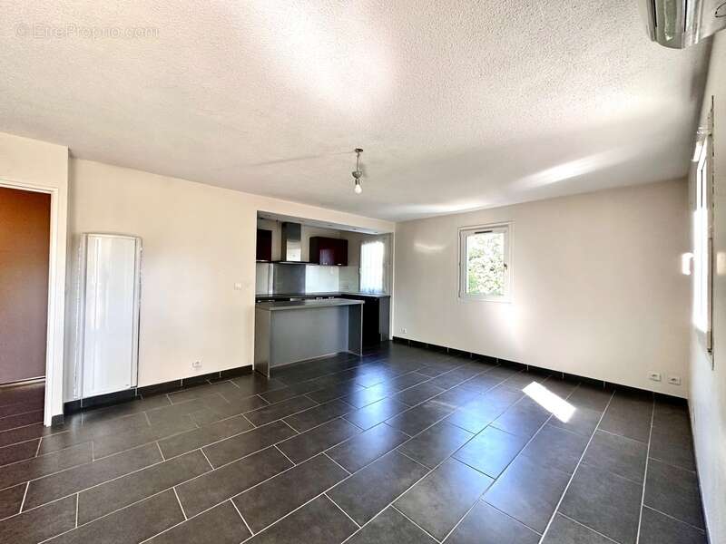 Appartement à MARSEILLE-9E