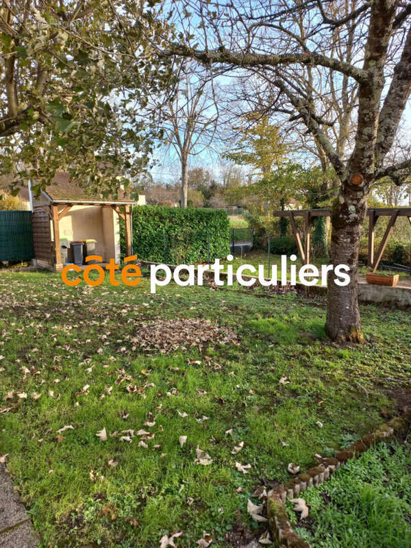 Maison à SAINT-AMAND-MONTROND