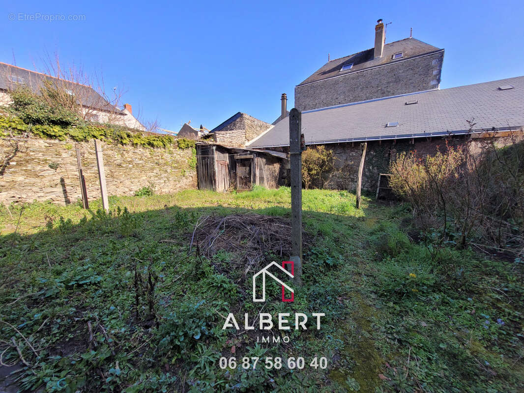 Maison à SAVENNIERES