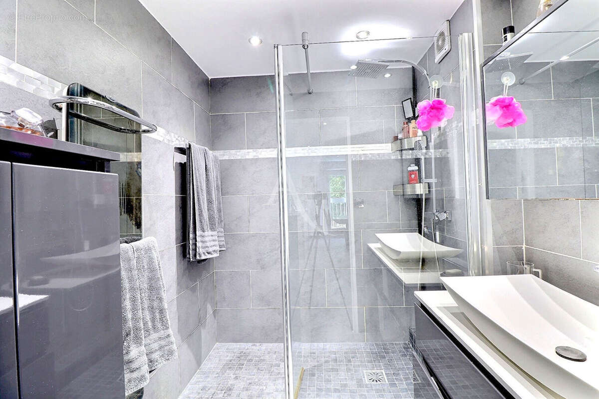 Appartement à MARSEILLE-11E