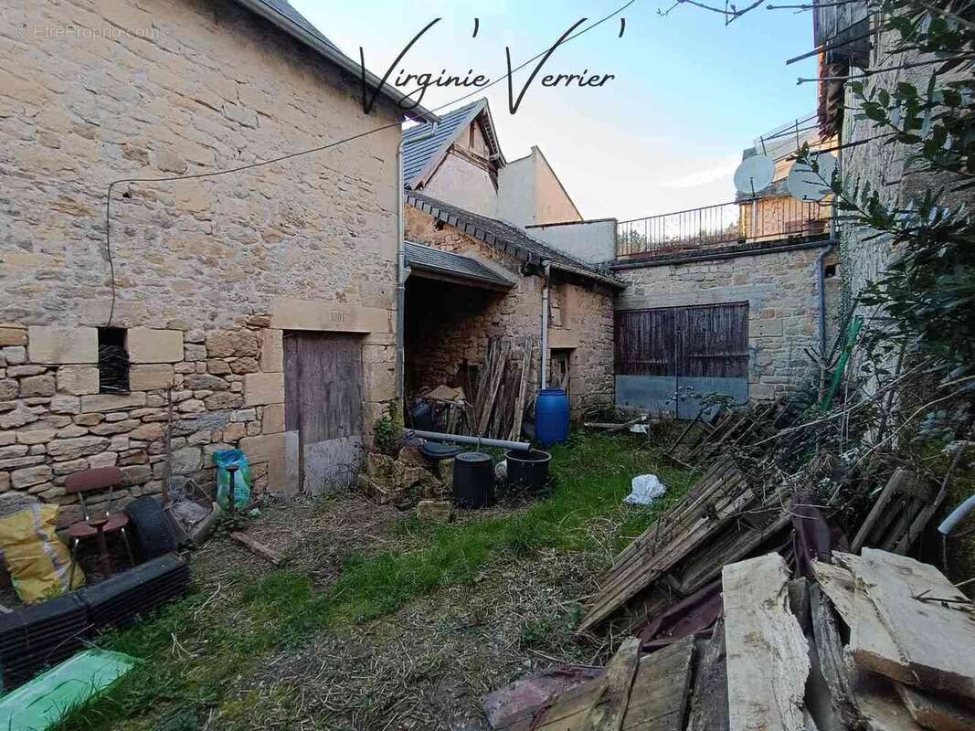 Maison à PERPEZAC-LE-BLANC