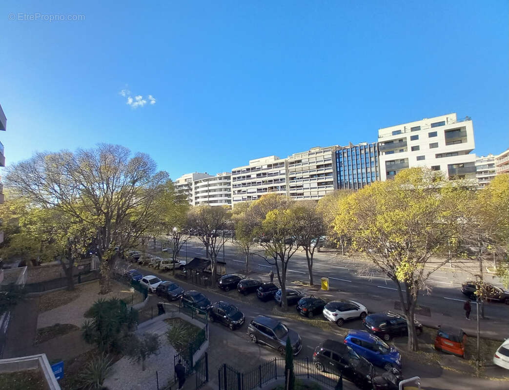 Appartement à MARSEILLE-8E