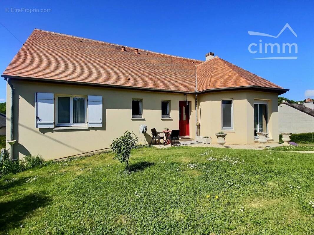 Maison à CHAUMONT-SUR-LOIRE