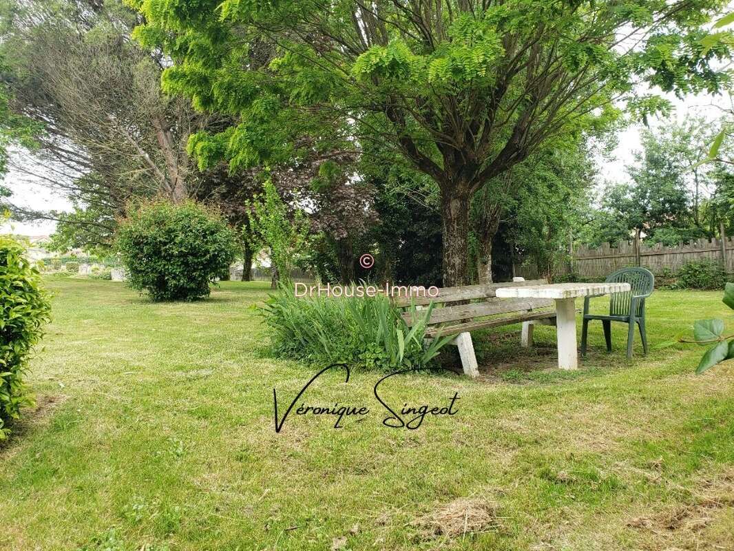 Maison à SAINT-MICHEL-LE-CLOUCQ