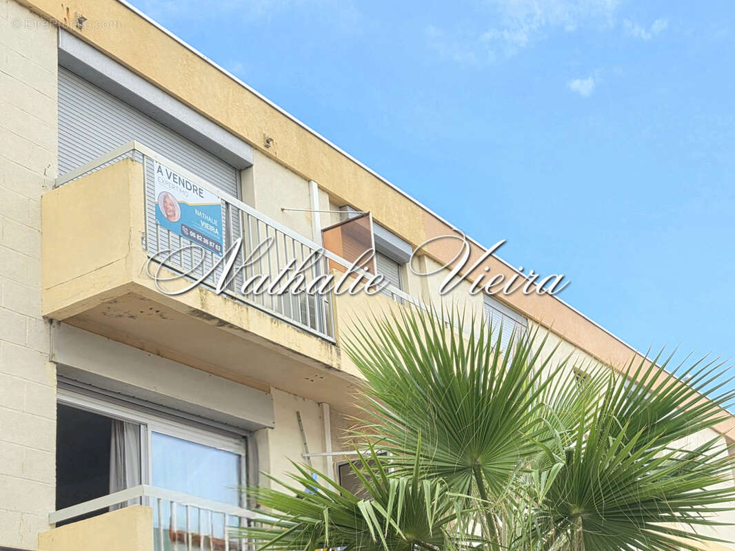 1ère ligne, t2 vue latérale mer, dernier etage - photo 12