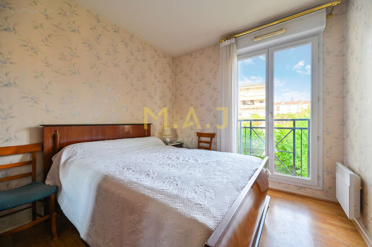 Appartement à LE PERREUX-SUR-MARNE