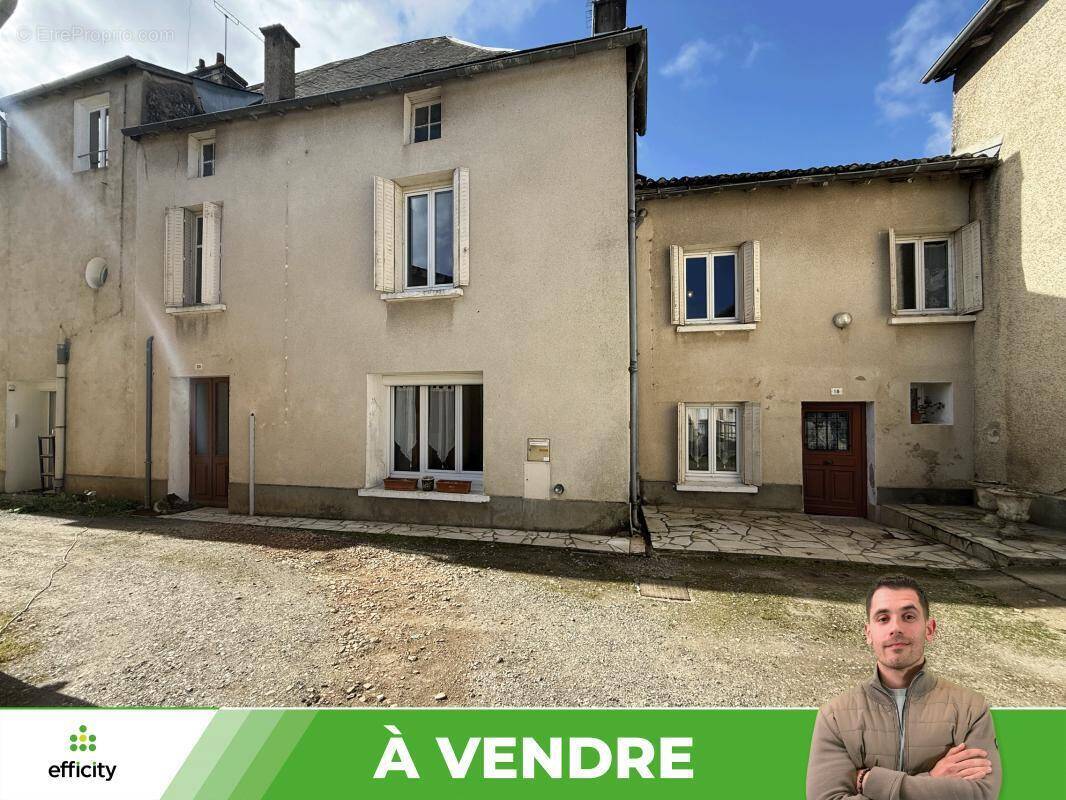 Maison à BIARD