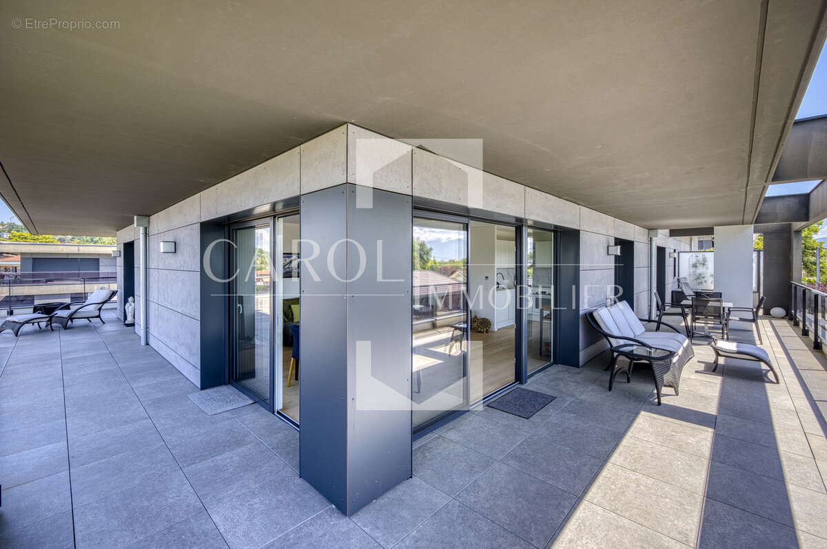 Appartement à VETRAZ-MONTHOUX