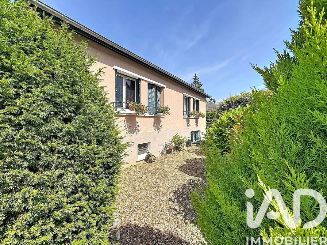 Photo 1 - Maison à BUEIL