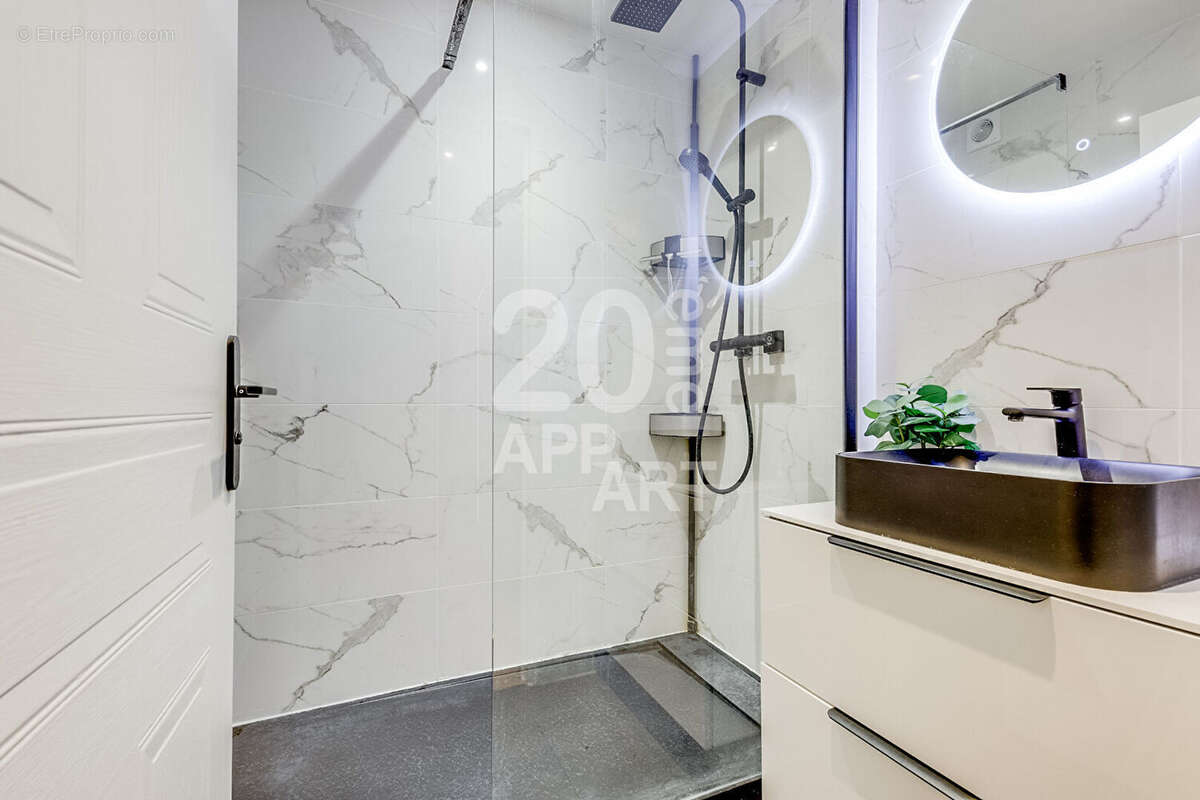 Appartement à PARIS-20E
