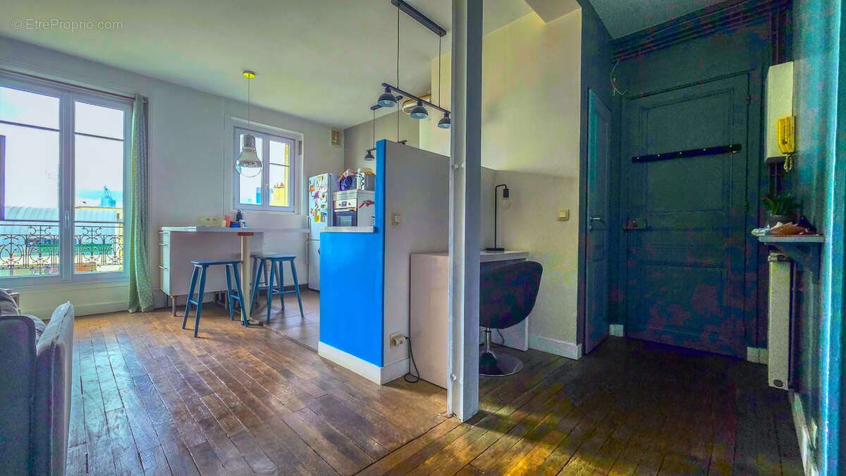 Appartement à LA GARENNE-COLOMBES