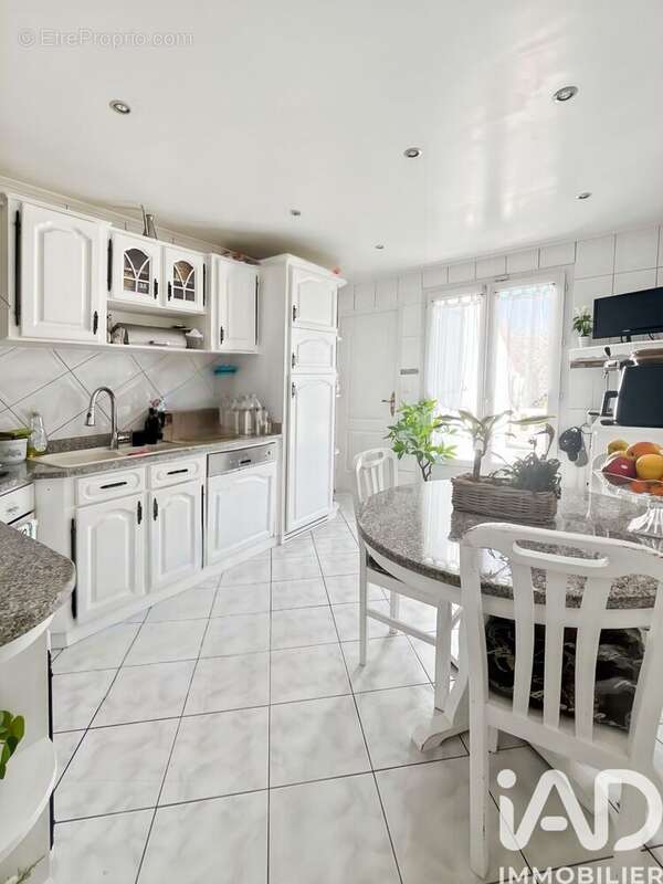 Photo 2 - Maison à VILLECRESNES