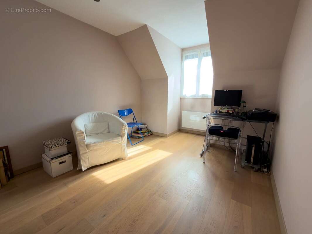 Maison à LES PAVILLONS-SOUS-BOIS