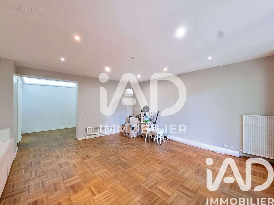 Photo 4 - Appartement à LIVRY-GARGAN