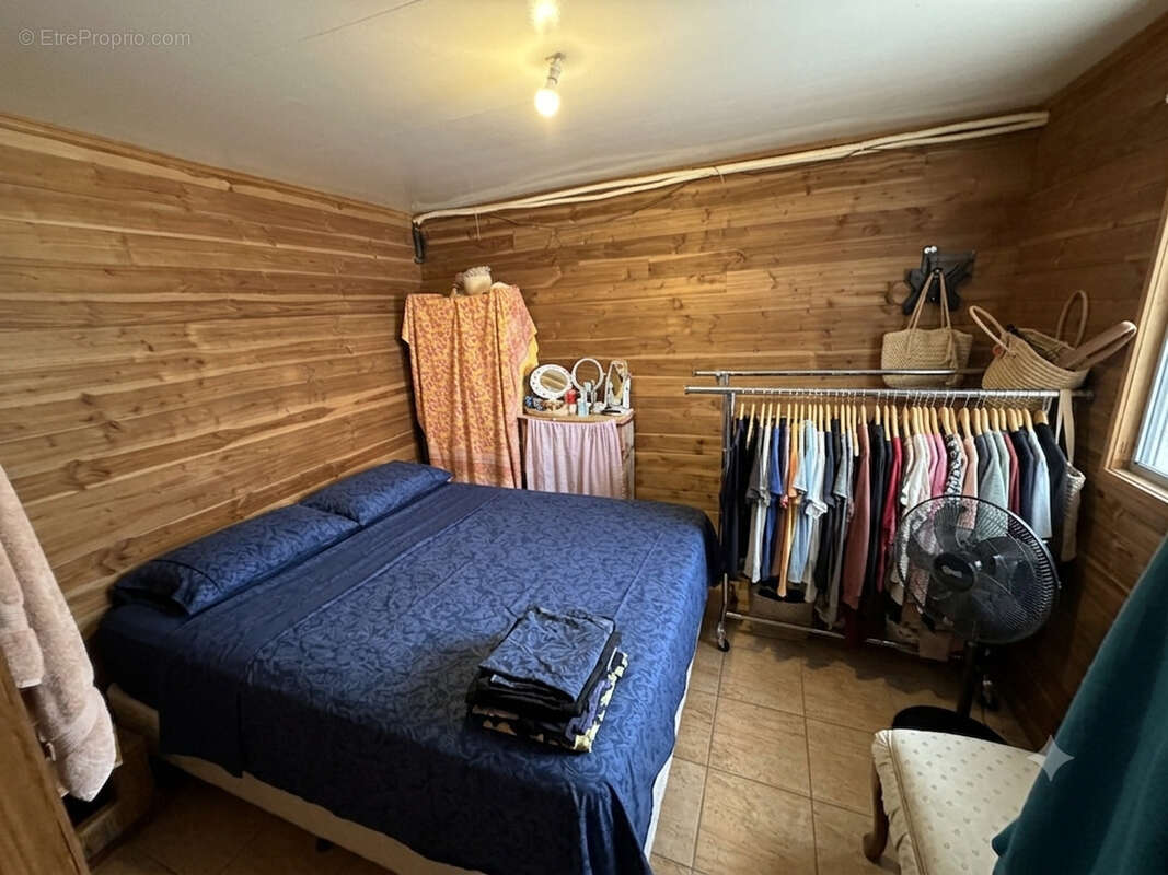 Maison de type T3 en vente à Saint-Denis secteur Bellepierre, à deux pas du CHU ! - photo 7