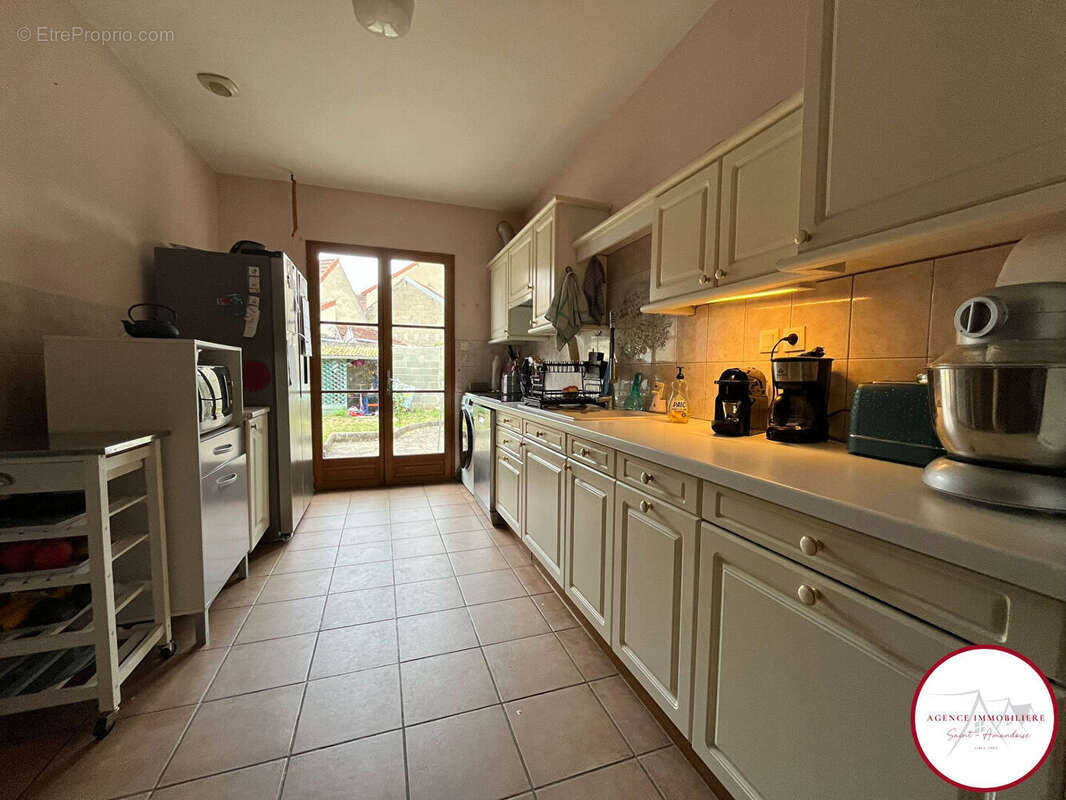 Maison familiale 4 chambres avec jardin et garage 146m² - photo 4