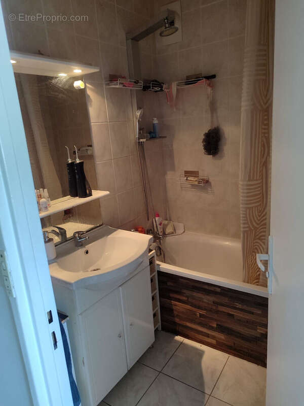 Appartement 79 m² à Sarcelles  - photo 4