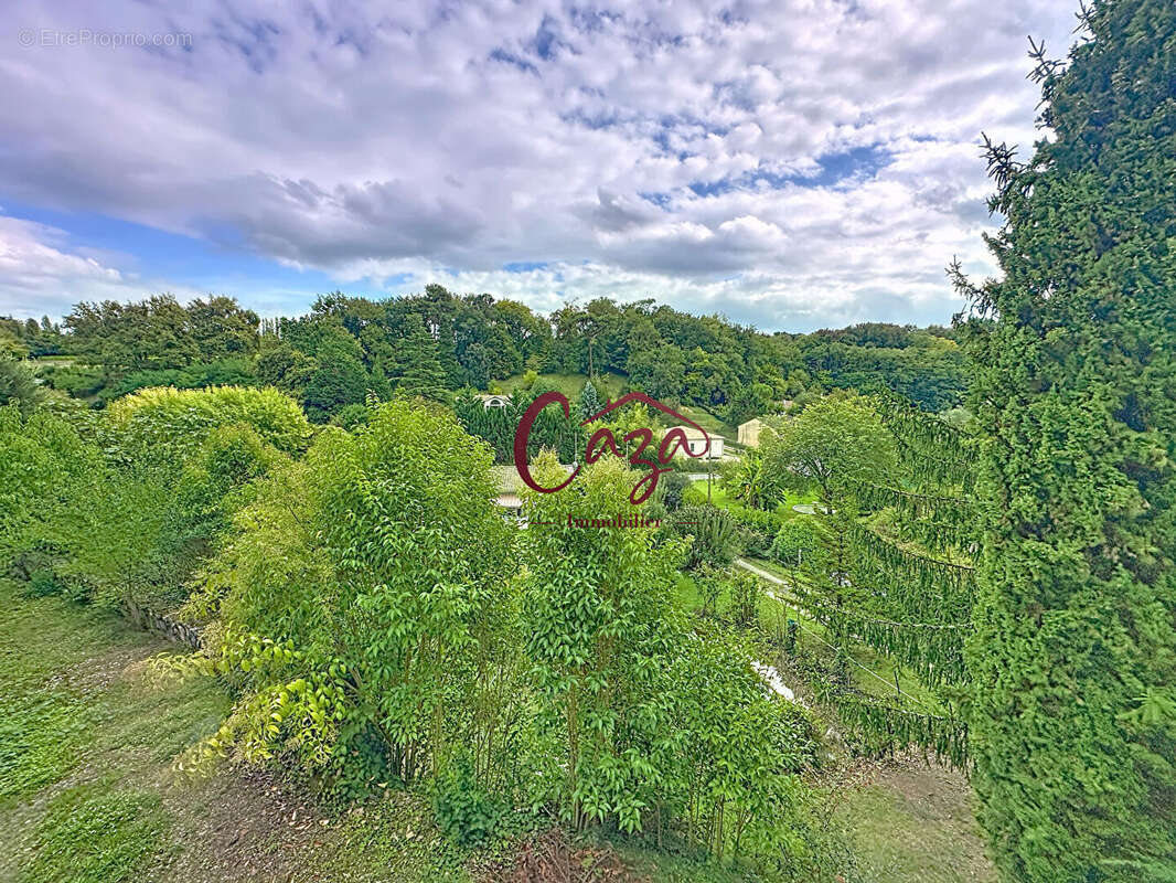 Maison à SAINT-CAPRAIS-DE-BORDEAUX