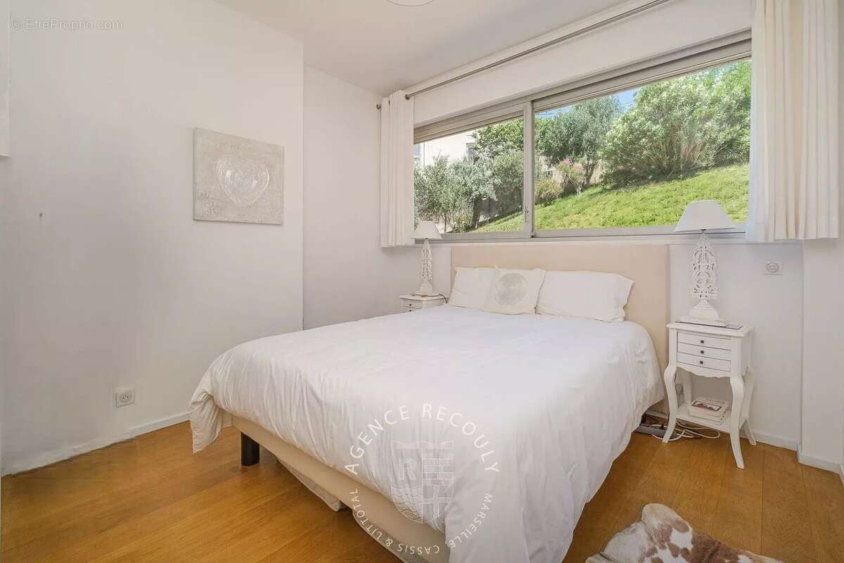 Appartement à MARSEILLE-7E
