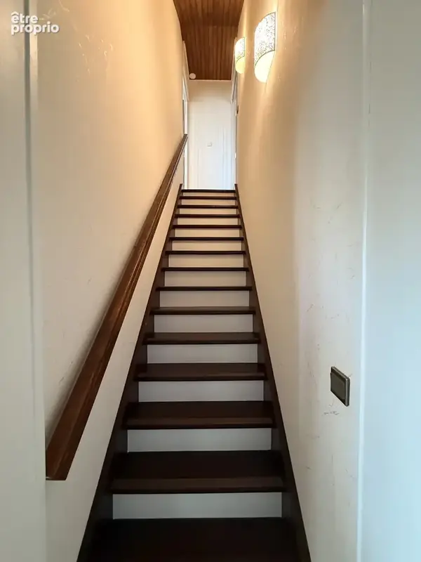 Maison familiale sur 1 hectare de terrain arboré - photo 14