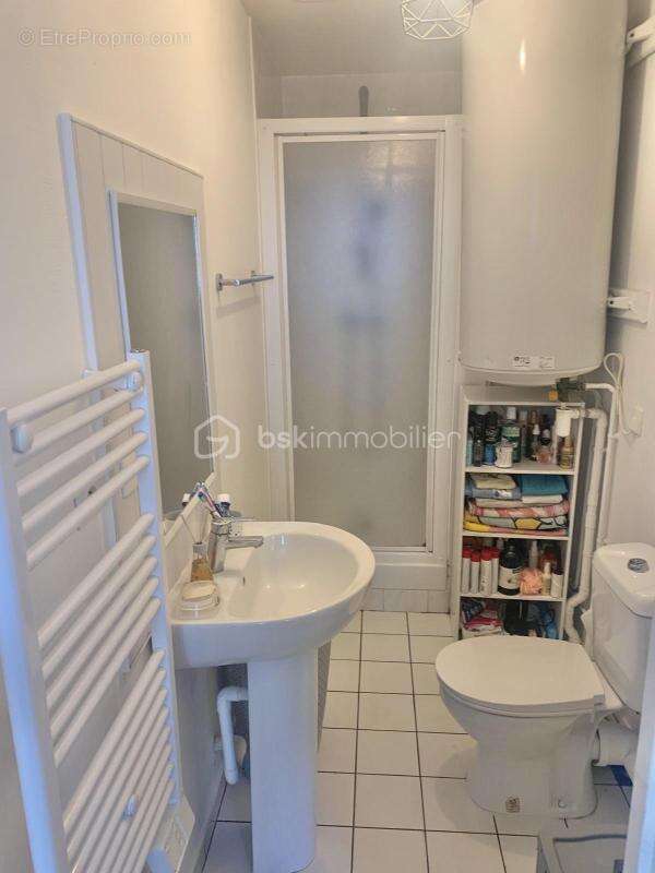 Appartement à VILLENEUVE-SUR-YONNE