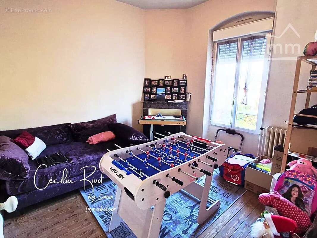 Appartement à SAINT-YZAN-DE-SOUDIAC