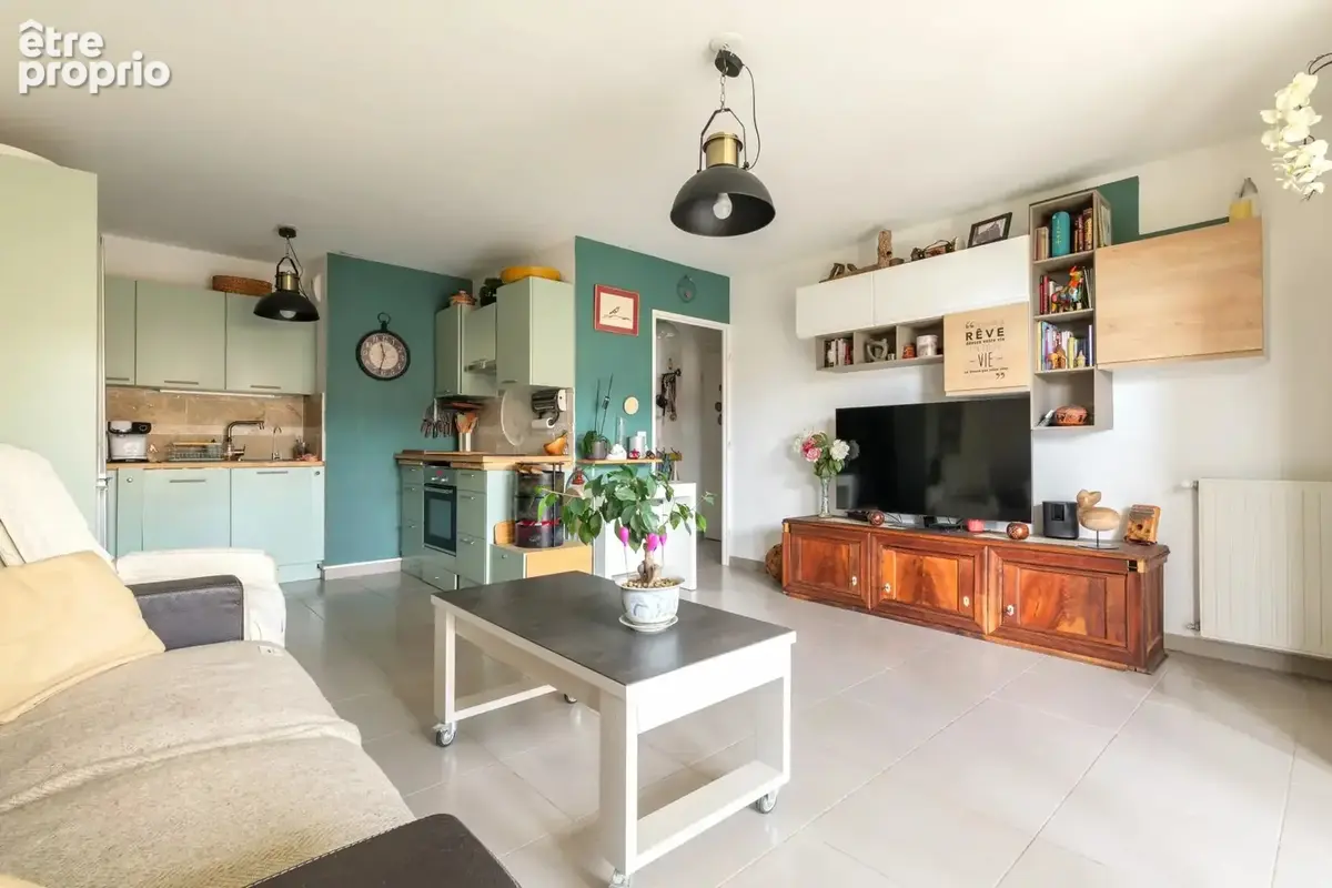 Cagnes sur mer - Appartement 2 pièces avec terrasse, cave et parking (en location) - photo 5