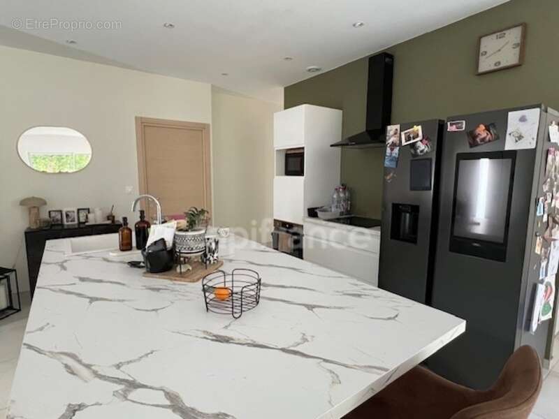 Maison à vendre 4 pièces LA TREMBLADE (17) - Garage - Terrain de 587m² - photo 8